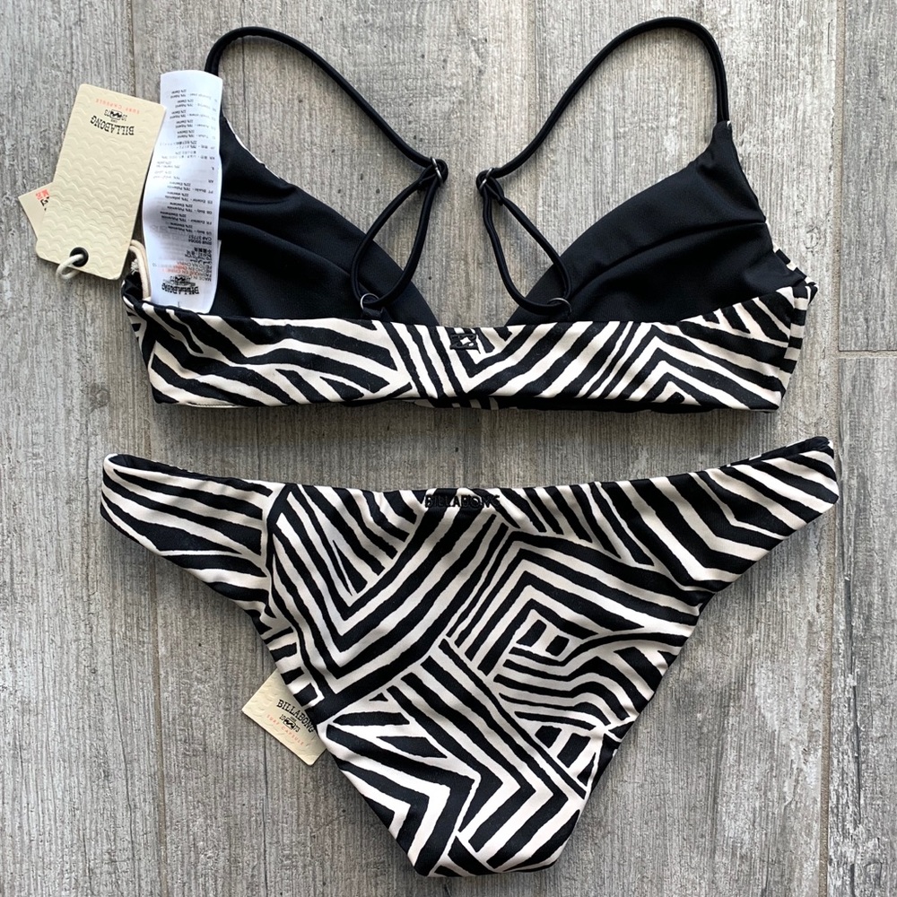π₯π₯BILLABONG - REVERSIBLE TRIBAL BIKINI SETπ₯π₯ - Picture 6 of 8